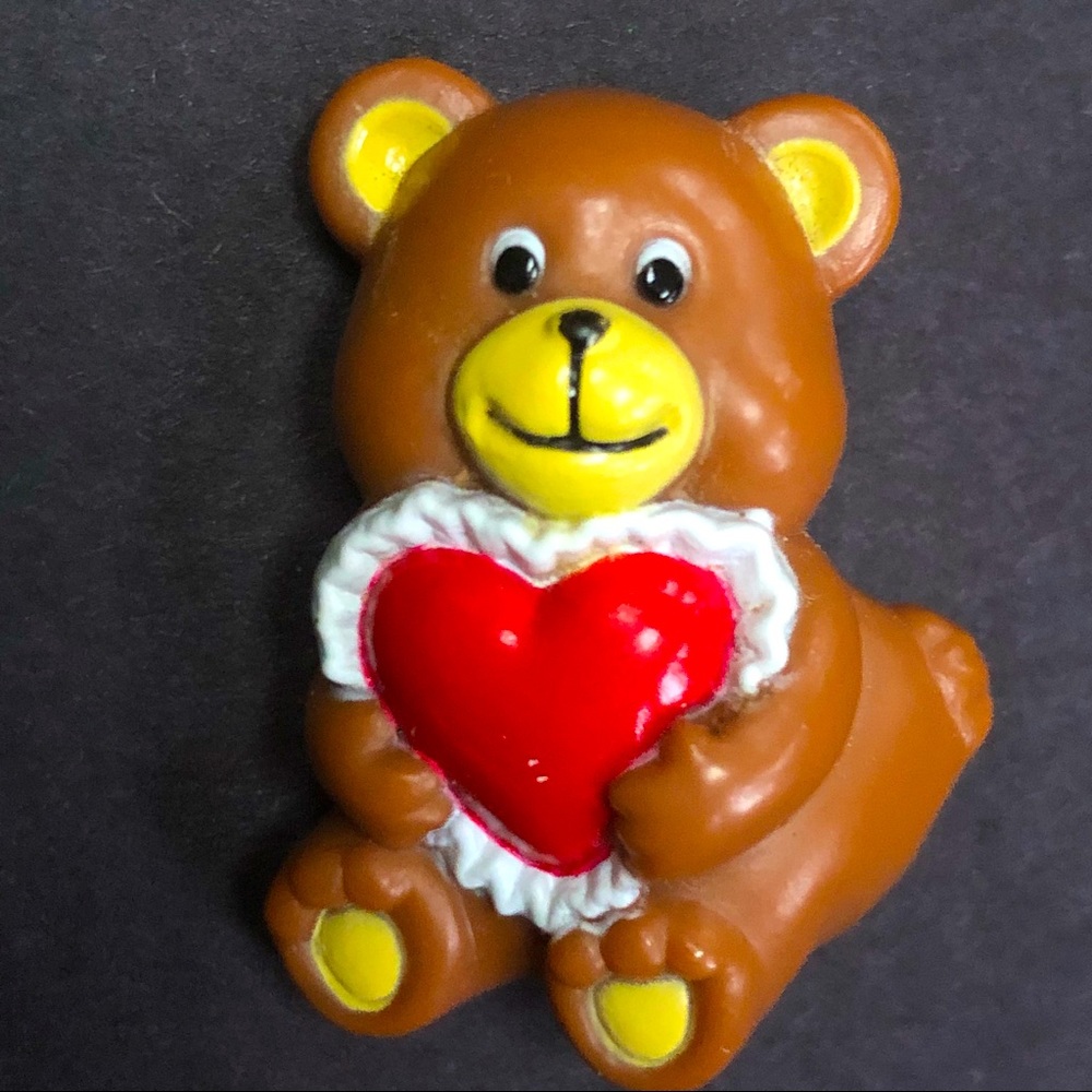 “I ❤️ U” Russ Bear pin